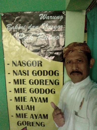 WARUNG BAKMI DAN NASI GORENG PAK RATNO