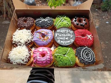 DONAT KENTANG MAMA DAFFA (HOME)