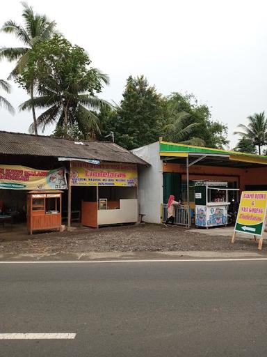 BAKMI JAWA DAN NASI GORENG CINDELARAS KALIBAWANG ( CABANG SRUMBUNG MAGELANG)