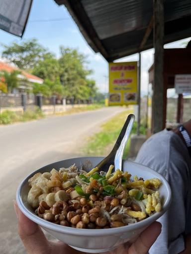 BUBUR AYAM DAN MENDOAN ASLI BANYUMAS