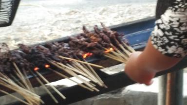 SATE AYAM MADURA CAK ALI