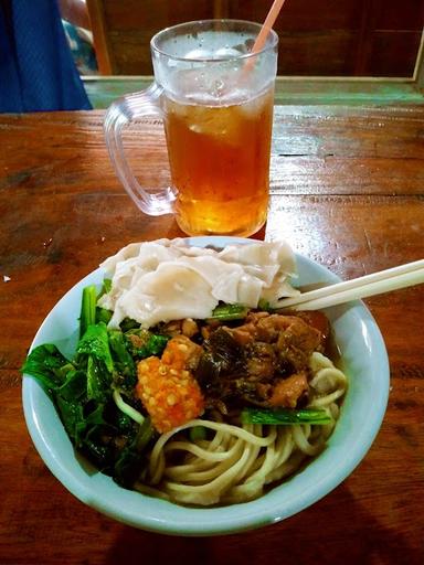 MIE AYAM MAS TAROM