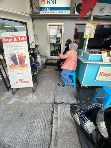 ADA KEDAI ES KOPI DAN TEMAN-TEMAN MLATI