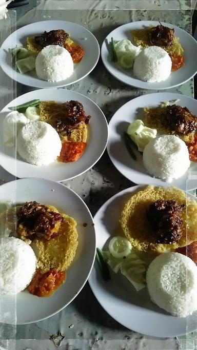 AYAM KREMES TULANG LUNAK