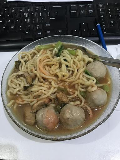 BAKSO & MIE AYAM AZZAHRA