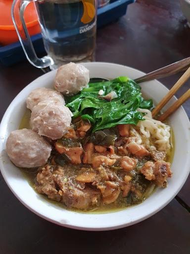 BAKSO & MIE AYAM AZZAHRA