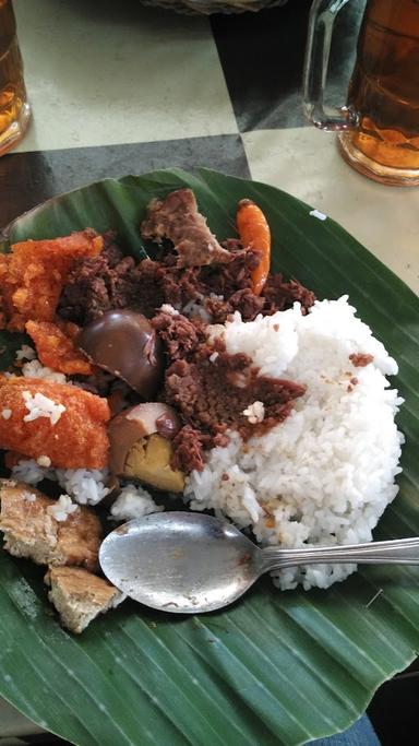 GUDEG WIJILAN BU MUR