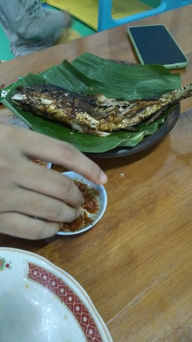 IKAN BAKAR MKJ - HOME