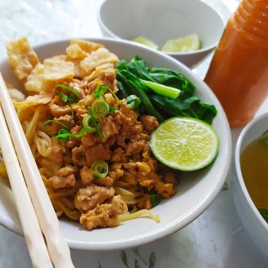 MIE MASJENG JOGJA