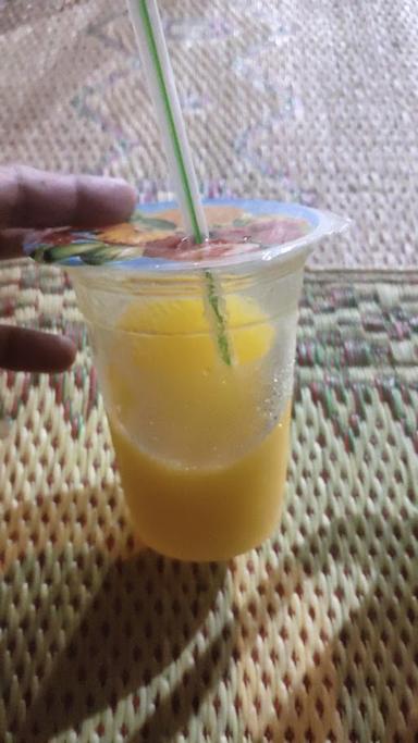 MONJALI REFRESHED FRUIT JUICE