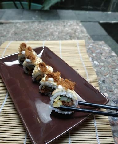 OISHII SUSHI & TAKOYAKI BY SWEET KITCHEN