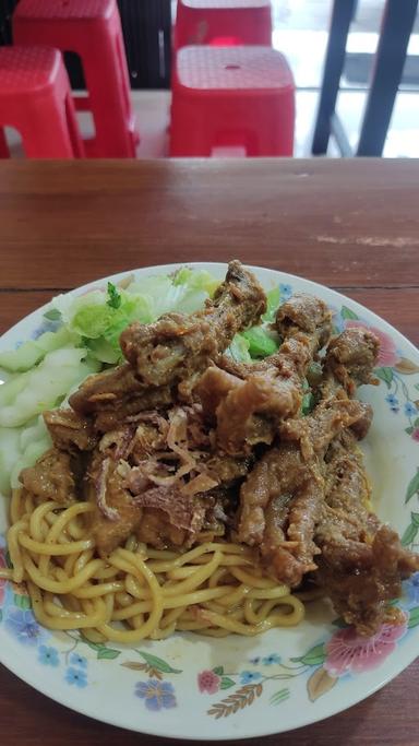 MIE AYAM GORENG OMER