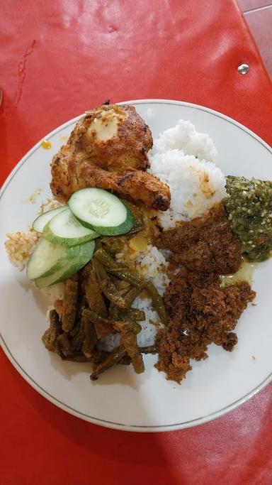 RUMAH MAKAN ASLI PADANG SYUKUR