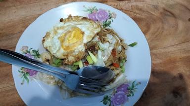 WARUNG MAKAN INDOMIE