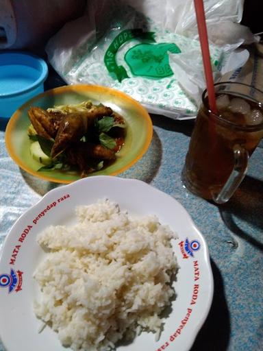 WARUNG PECEL LELE SABAR MENANTI