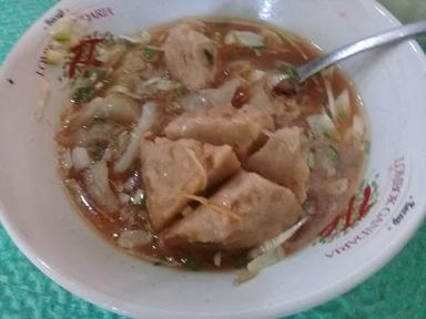 IBU AMINAH BAKSO KIKIL