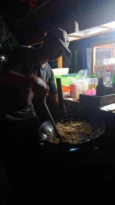 NASI GORENG MAS UMAR