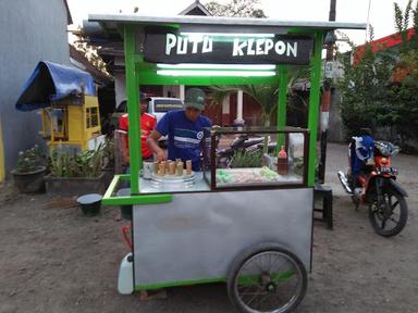 KUE PUTU & KLEPON MAZ WA2N