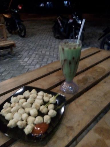 TITIK NOL CAFE