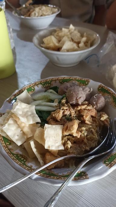 BAKSO MIE AYAM AWANG2 MOJOSARI