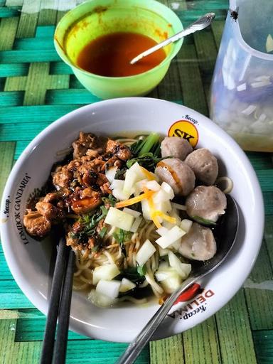 MIE AYAM & BAKSO KOMED