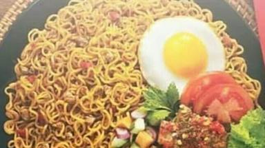 WARUNG SPECIAL INDOMIE 85(WARMINDO 85), MAS JHON