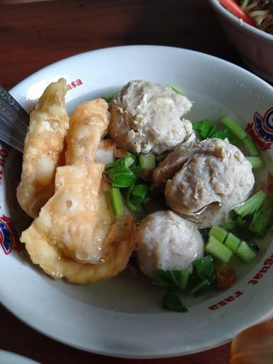 BAKSO KANG AMBAR MIE AYAM SOTO PREMIUM