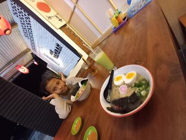 MIE NAMBAH RAMEN RESTO