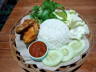 PECEL LELE BUNGA JAYA BAROKAH