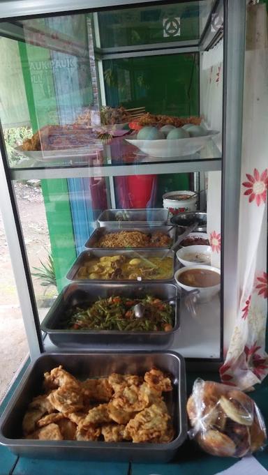 WARUNG BU WATIK SPESIAL MASAKAN JAWA