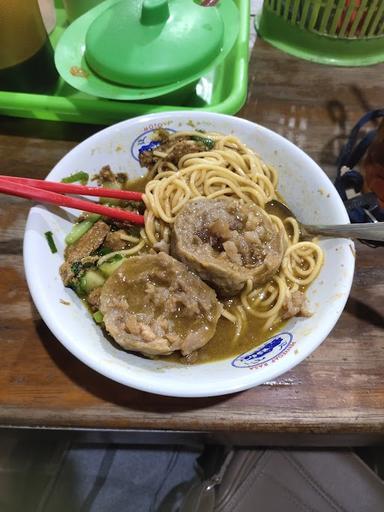 BAKSO & MIE AYAM MORENA