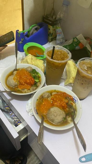 BAKSO & MIE AYAM MORENA