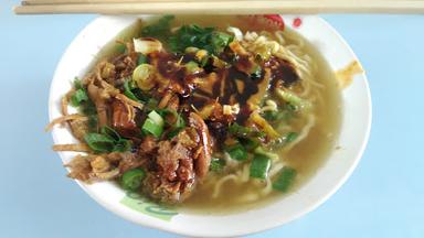 BAKSO SAPI & MIE AYAM IDAMAN