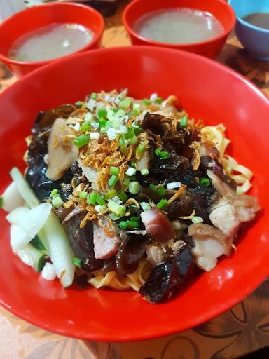 MIE HAKKA SURABAYA