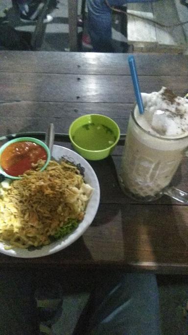 WARKOP PAK NDUT