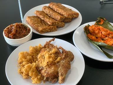 AYAM GORENG CITRA PEMUDA