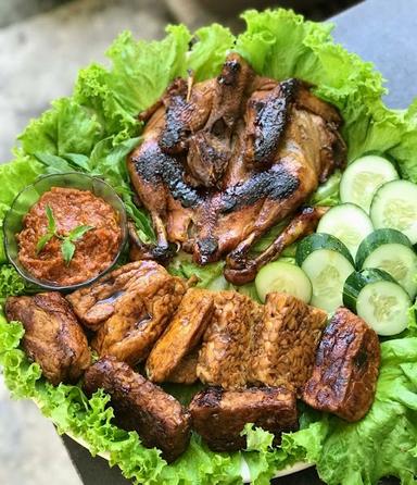 AYAM GORENG GARONG