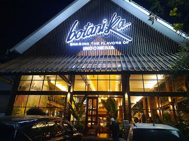 BOTANIKA - KERTAJAYA INDAH