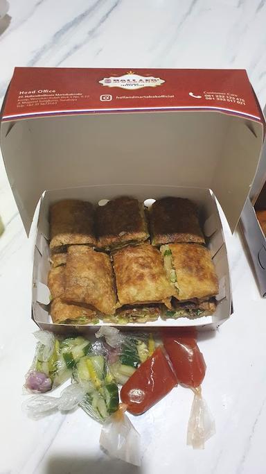 HOLLAND MARTABAK DAN TERANG BULAN