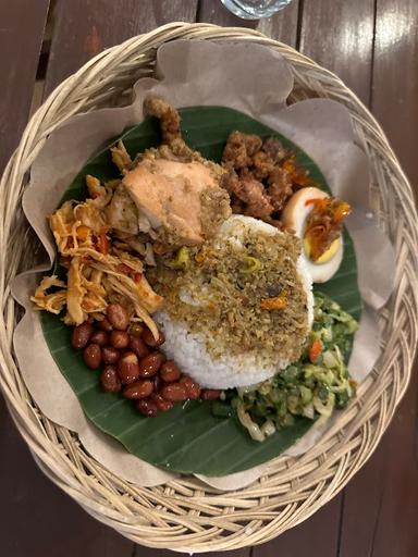 WARUNG DEWATA SURABAYA