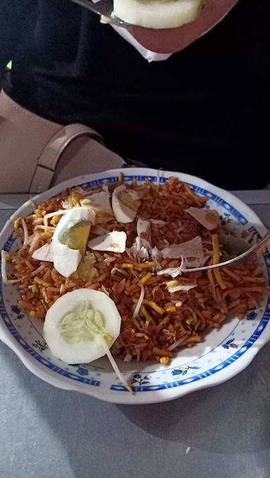 WARUNG SOTO AYAM & NASI GORENG PAK HARIS