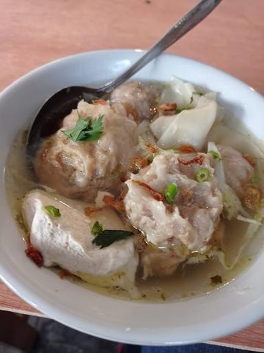 BAKSO 77 SIDOMULYO CABANG MALANG