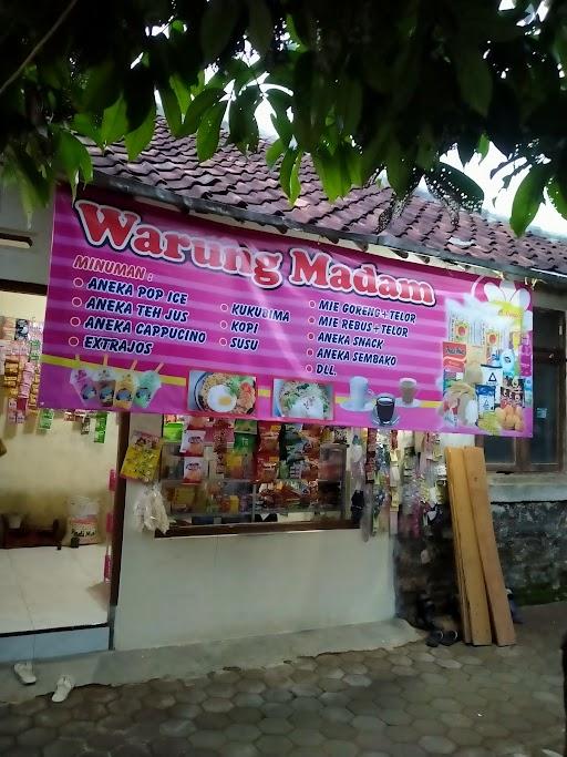 WARUNG MADAM