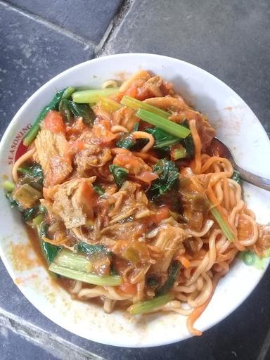 MIE AYAM DAN BAKSO BALUNGAN MANG KOMAN