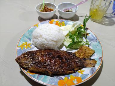 AYAM BAKAR KANG DELO