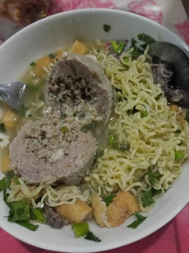 BAKSO URAT DAN MIE AYAM PAK PECI