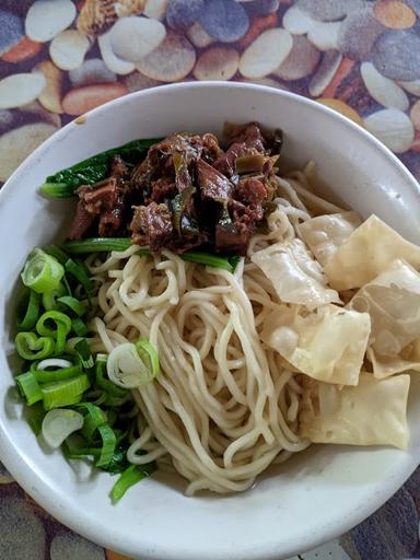 MIE AYAM PAK MAN