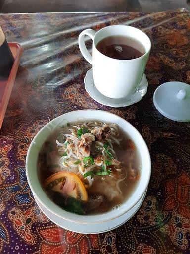 SOTO SEGER MBAH LURAH SUKENDRO