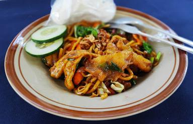 WARUNG BAKMI PAK LIM