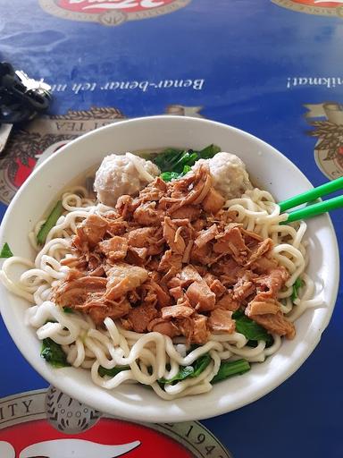 WARUNG BAKSO URAT PAK TINO